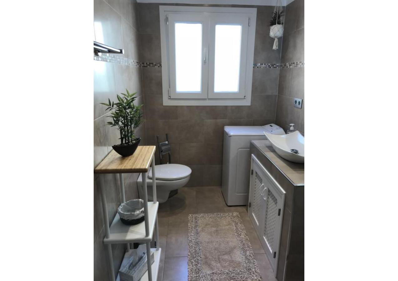Sunny Apartment On Burriana Beach Nerja Luaran gambar